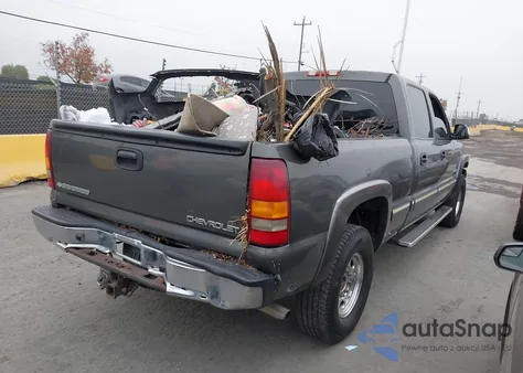 2002 Chevrolet Silverado 1500Hd Ls z USA, uszkodzony, nr VIN 1GCGK13U32F163013